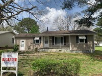 Building Photo - Cozy Home In Selma With Office, Storage, A...