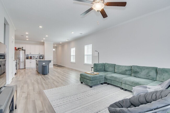 Building Photo - 2 Bed 2 Bath Ranch Home