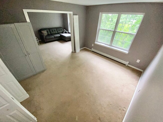 Building Photo - 1 Bedroom Apartment in Burlington VT Avail...