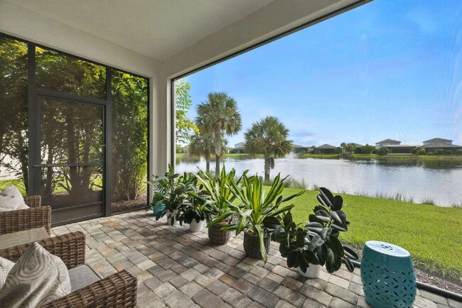 Building Photo - AZURE AT HACIENDA LAKES - 2 bedroom spacio...