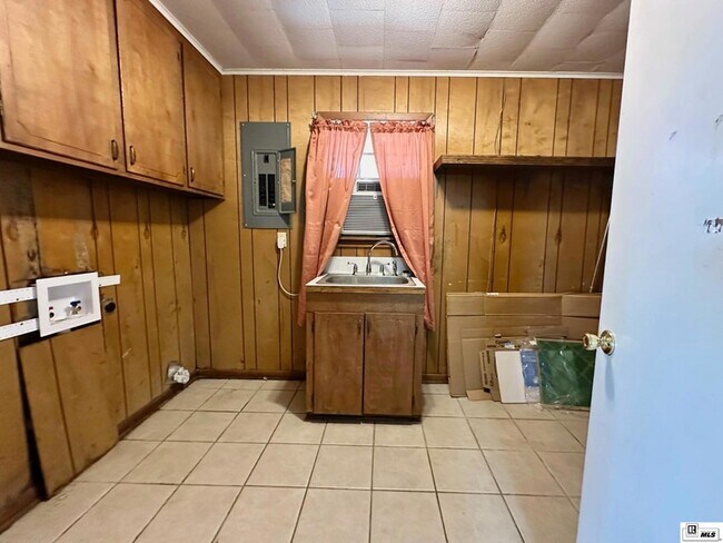 Building Photo - 1448 French Turn Rd