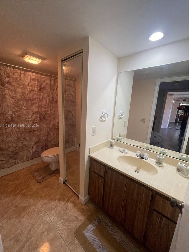 Building Photo - 237 Charter Way