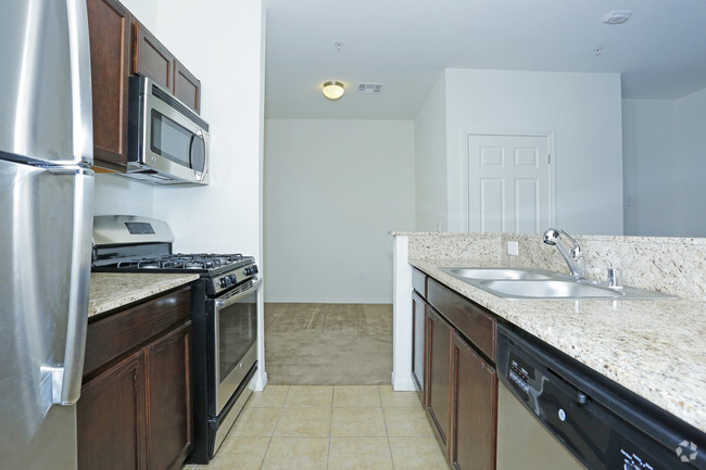 2BR, 2.5BA - 1209 SF Townhome Kitchen - Rome Park Villas