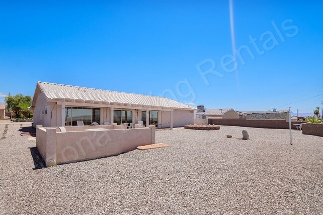 Building Photo - FURNISHED AVAILABLE OCTOBER 2025 - MAY 2026