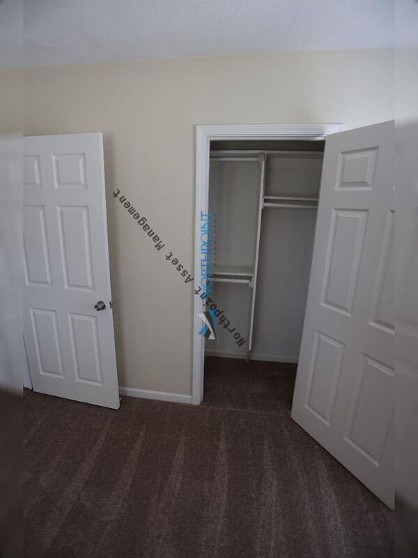 Building Photo - 1220 Browning Dr