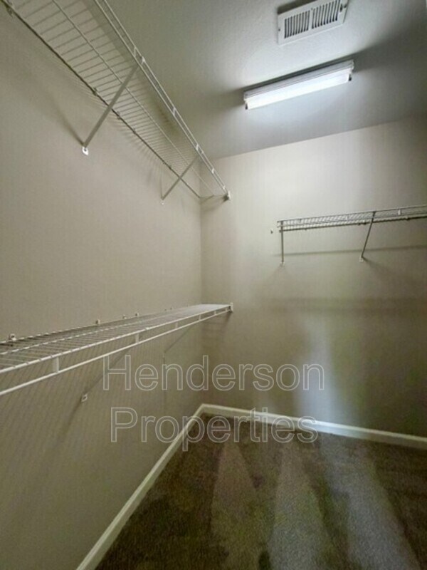 Building Photo - 7802 Rolling Meadows Ln