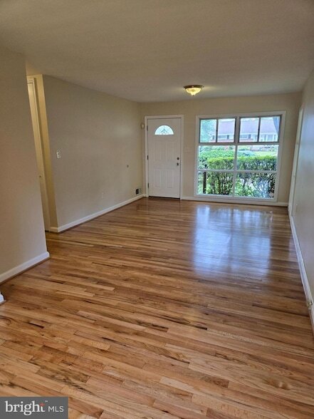 Building Photo - 13118 Vandalia Ct