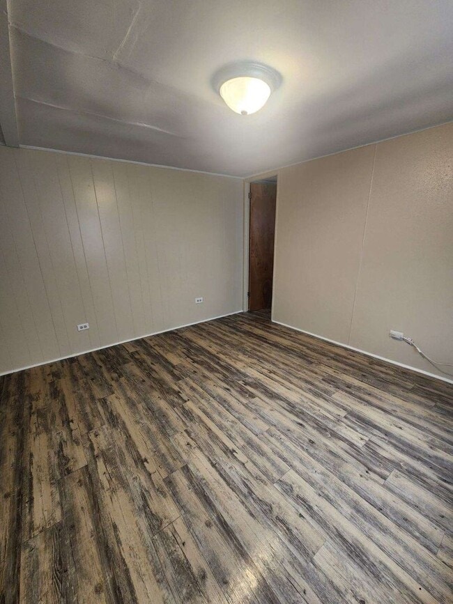 Building Photo - Two Bedroom One Bath Manufactured Home