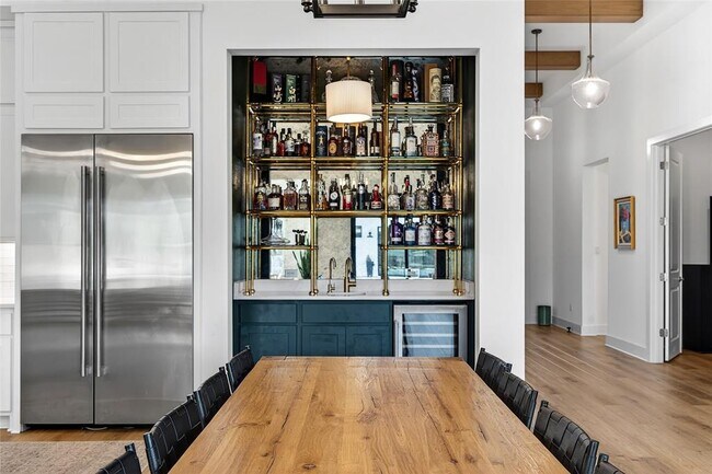 Building Photo - 404 Prairie Clover Dr