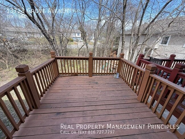 Building Photo - 13728 Grove Ave