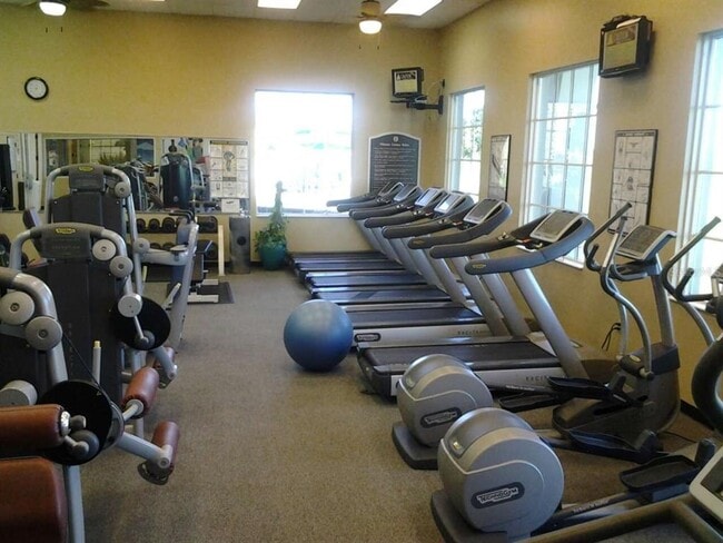 Building Photo - 3211 Silver Fin Way