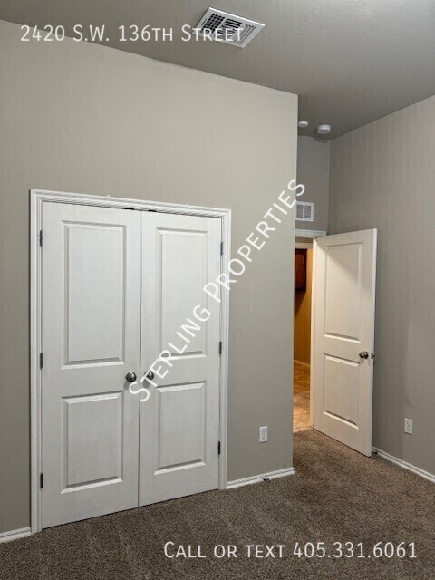 Building Photo - 2420 SW 136th St
