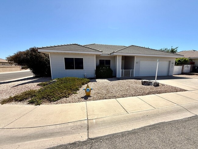 Building Photo - Corner Lot Legacy Ranch Home | 2 Bed + Office/Den | Walk to Walleck Ranch Park!