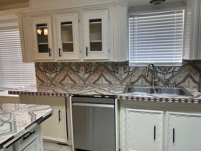 Building Photo - 10134 Kirkglen Dr