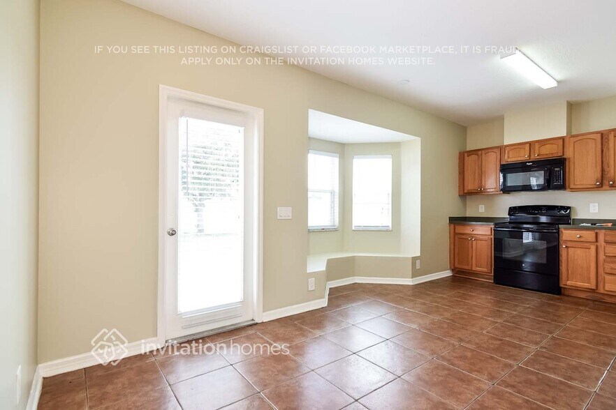 Building Photo - 36111 Shady Bluff Loop