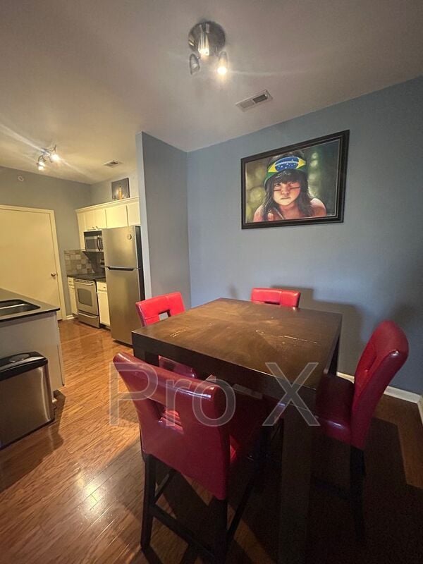 Building Photo - 4230 NW Meadow Creek Cir