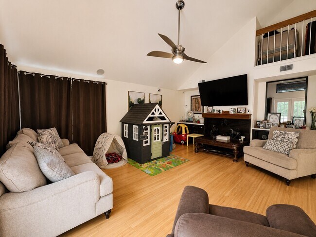 Building Photo - 3115 Ashford Bend Dr
