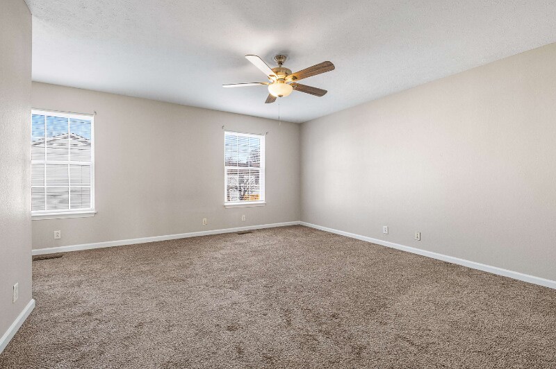 Building Photo - 423 Shoshone Pl