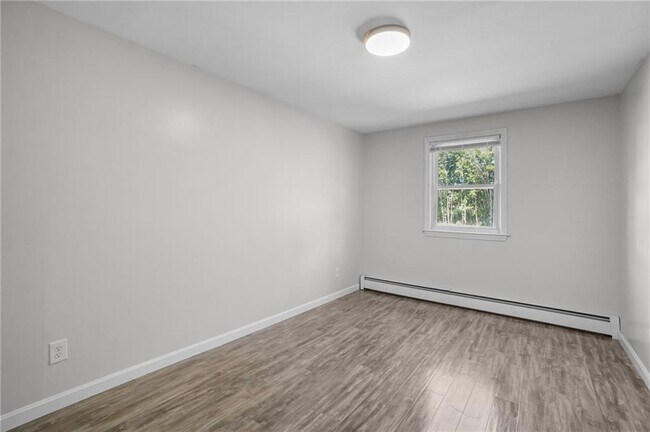 Building Photo - 2160 Mineral Spring Ave