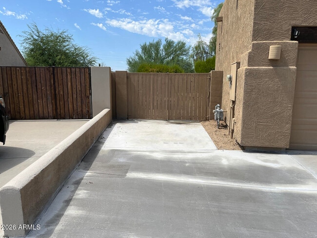 Building Photo - 4537 E Thunder Hawk Rd