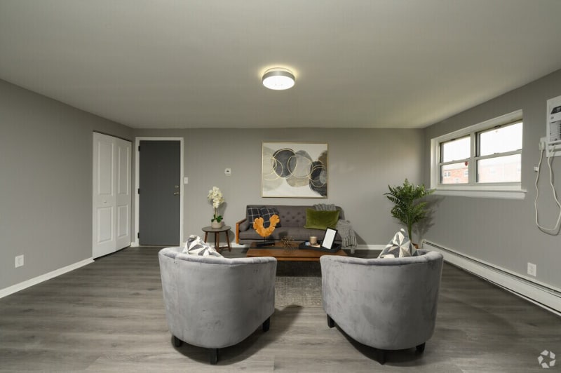 Building Photo - 831 Cedar Ave