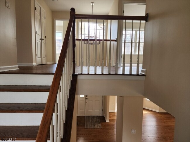 Building Photo - 27 Cypress Ln