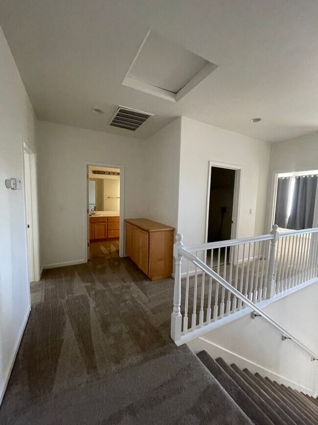 Building Photo - 8143 Carlisle Way
