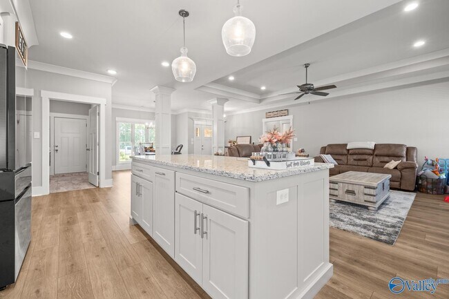 Building Photo - 29458 Carnaby Ln