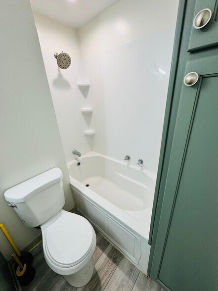 Building Photo - 1401 W 2250 S