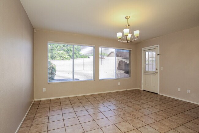 Building Photo - 116 W Monona Dr