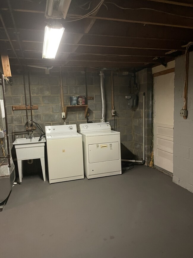 Building Photo - 8203 Durness Ct
