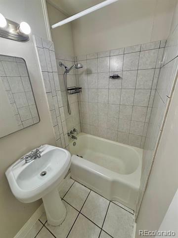 Building Photo - 1400 Monroe St