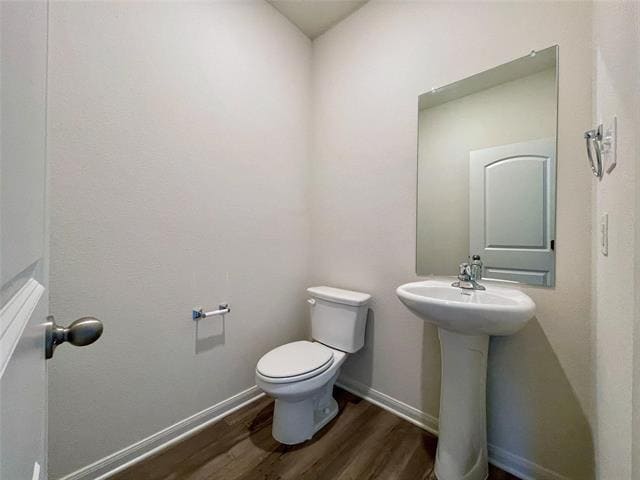 Building Photo - 1946 Canterbury Dr