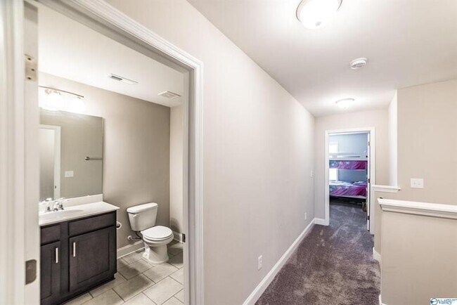Building Photo - 108 Erskin Parcus Dr