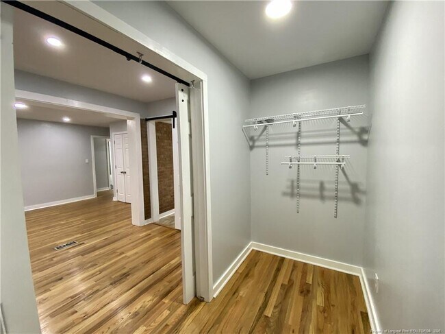 Building Photo - 290 Lemont Dr