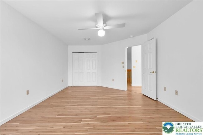 Building Photo - 5721 Crawford Dr