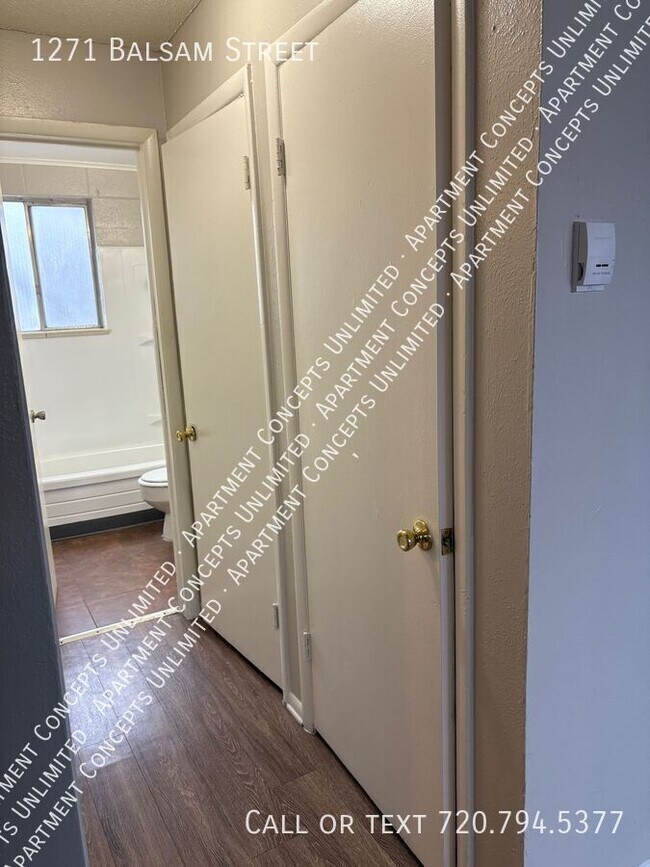 Building Photo - 1271 Balsam St