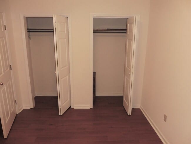 Building Photo - 3 or 4 Bedroom / 3.5 Bath Condo Kingsport, TN 37663