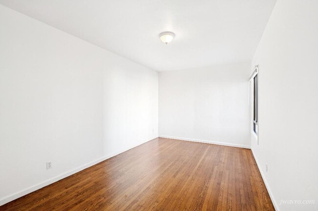 Building Photo - 80 Terra Vista Ave