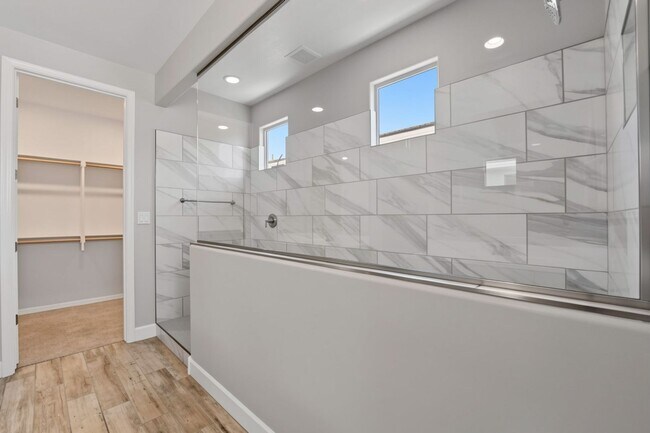Building Photo - Luxury Kitchen + 3 Bed & Den/Office in Azure Canyon | Quartz, Gas Cooktop & More