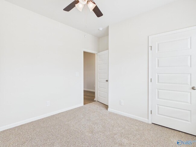 Building Photo - 112 Betty Williams Dr