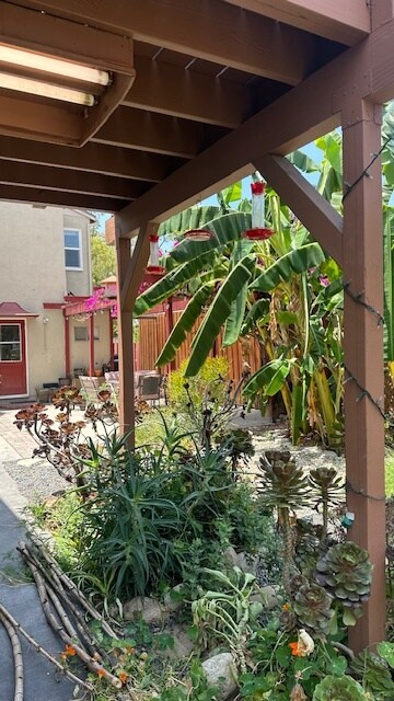 Building Photo - 763 E Doran St