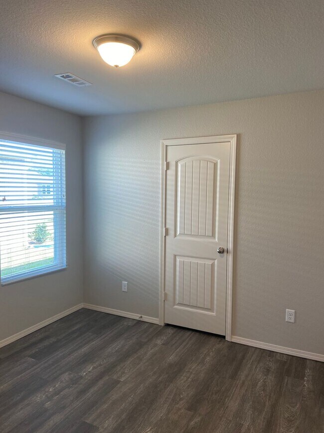 Building Photo - Big Space, Bigger Savings — 4-Bedroom Conrad Court Home with $99 First Month’s Rent