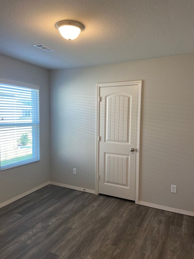 Building Photo - Four Bedroom | Two Bath Home in Conrad Court