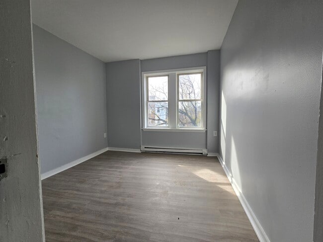 Building Photo - 25 Whittier St