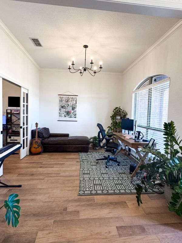 Building Photo - 9000 Lundy Ln