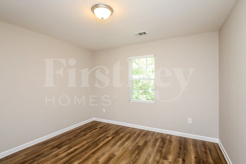 Building Photo - 294 Cedar Springs Ln
