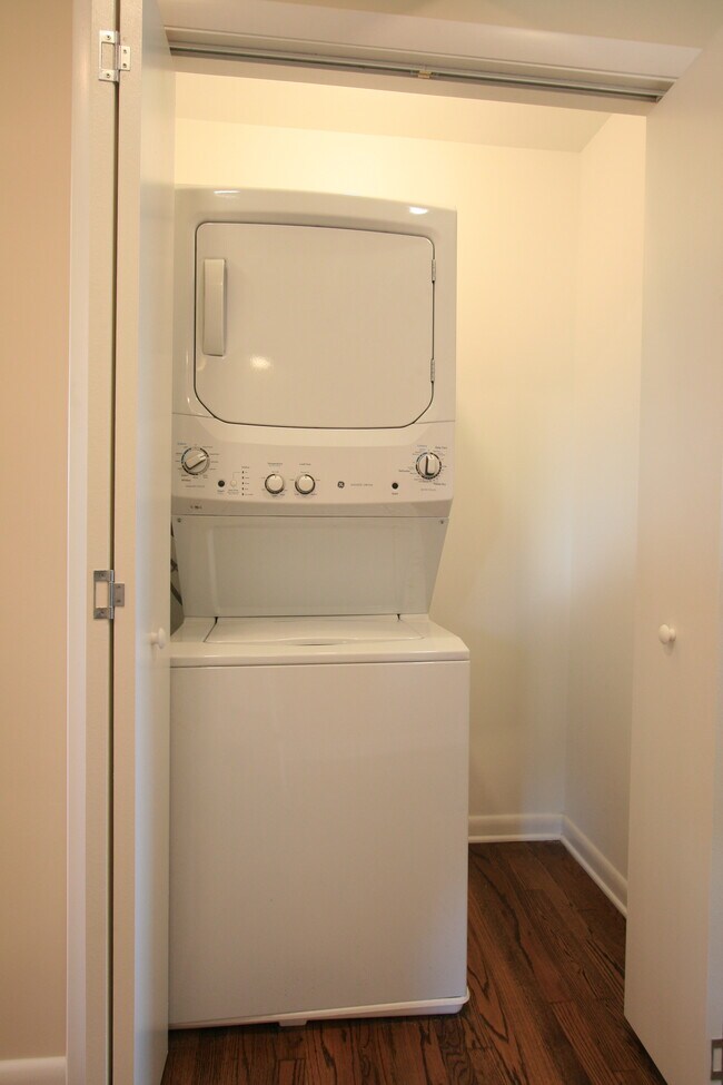 Washer/dryer included - 420 W Cypress St
