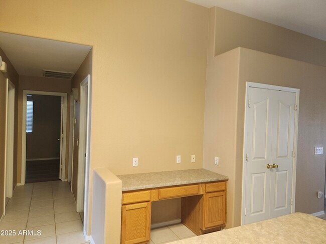 Building Photo - 6607 W Prickly Pear Trail
