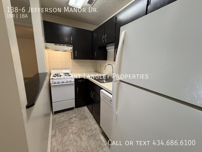 Building Photo - 138-6 Jefferson Manor Dr.-